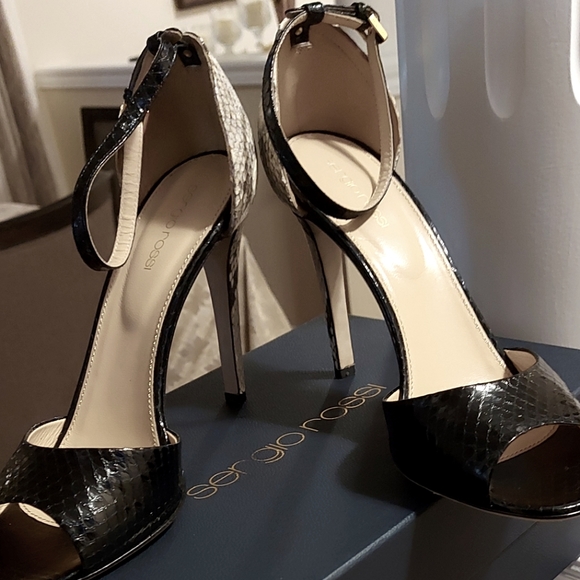 Sergio Rossi heels - Picture 1 of 5